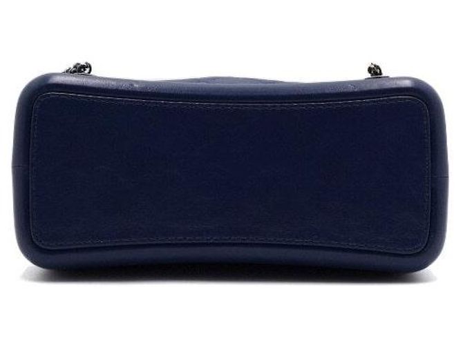 Chanel Zaino Gabrielle Medium in vitello blu scuro - vista 6