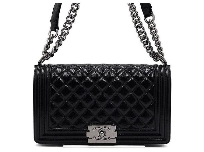 Chanel Borsa a tracolla e spalla Boy Medium Flap in vitello verniciato nero con catena argentata - vista 2