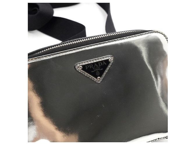 Prada Borsa a spalla e borsa a tracolla unisex in argento spazzolato - vista 9