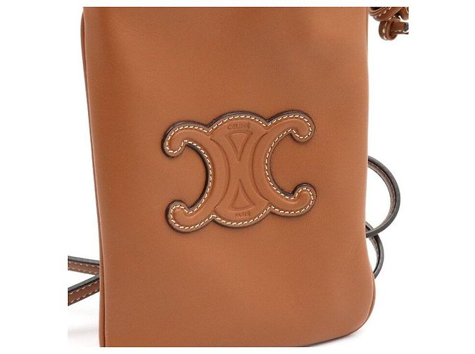 Céline Borsa a tracolla pochette per telefono Triomphe in pelle color Tan con coulisse - vista 5
