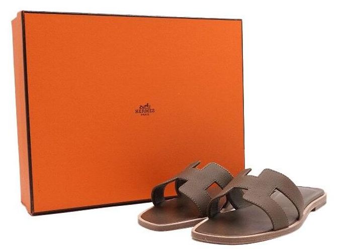 Hermès Sandali ciabatte ORAN da donna in Epsom Taupe Marrone - vista 6