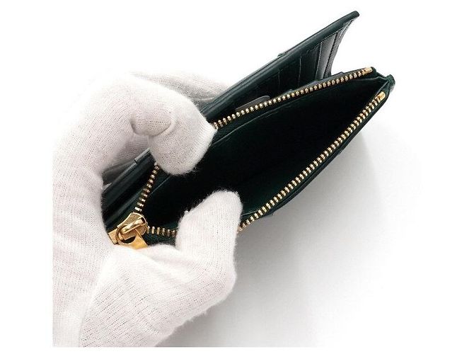 Bottega Veneta Medium Cassette Fold Wallet in Emerald Green - view 7