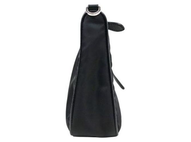 Prada Borsa a tracolla hobo multi in Re-Nylon nera Nero - vista 2