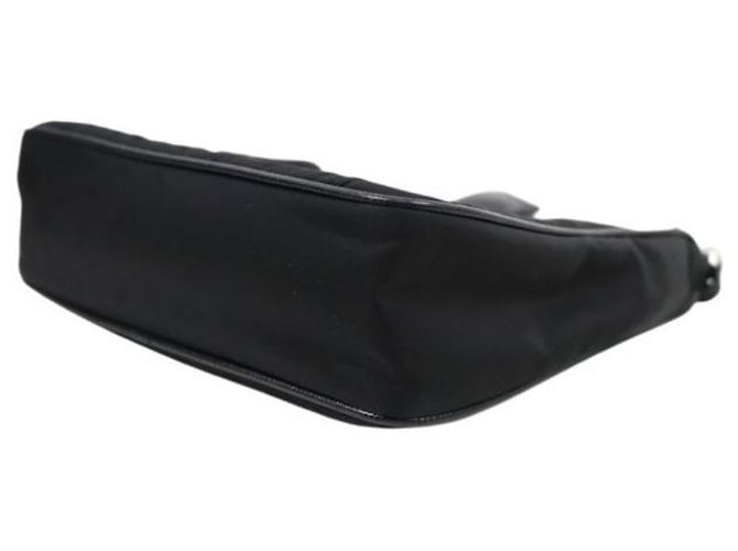 Prada Borsa a tracolla hobo multi in Re-Nylon nera Nero - vista 6