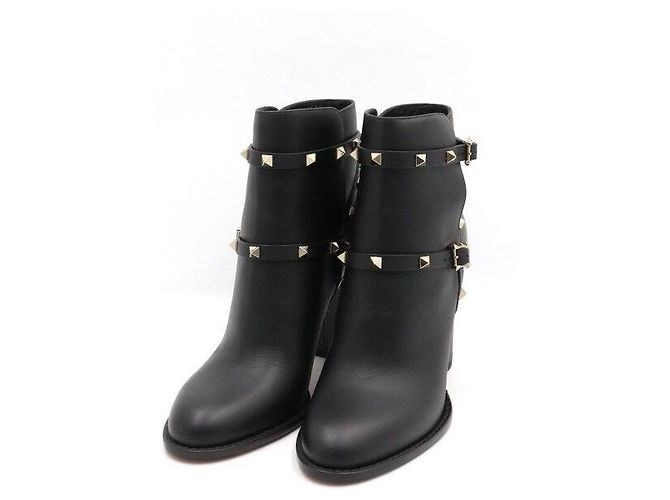 Valentino Botas de cano curto Rockstud em couro preto para mulher - vista 3