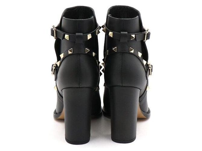 Valentino Botas de cano curto Rockstud em couro preto para mulher - vista 5