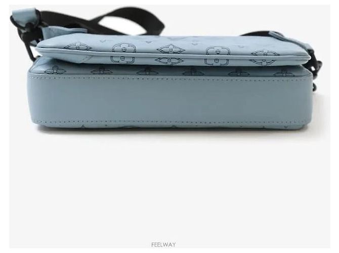 Louis Vuitton Borsa a Tracolla Trio Monogram Sky Blue - vista 4