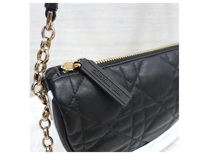 Dior Borsa hobo piccola in pelle di agnello black cannage - vue 4