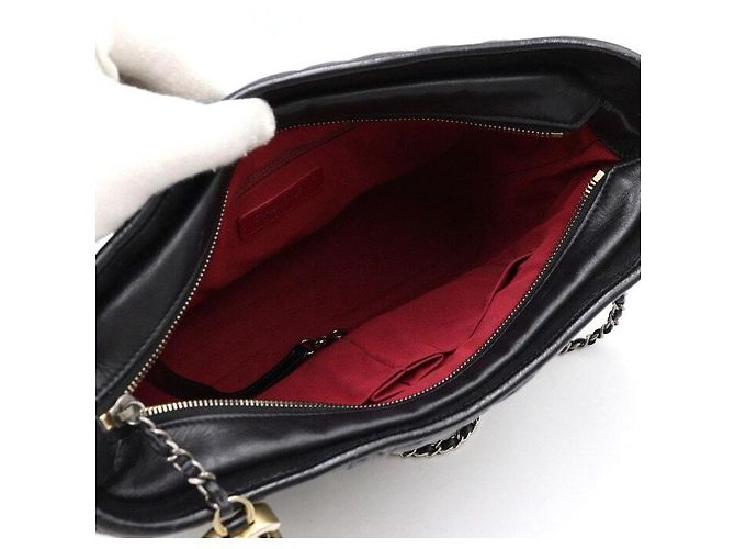 Chanel Gabrielle Chevron Hobo Medium Schultertasche mit Kette Schwarz - Ansicht 5