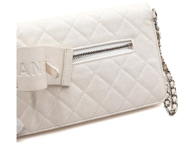 Chanel Borsa a pochette con tracolla a catena Caviar Ivory Season Bianco - vista 12