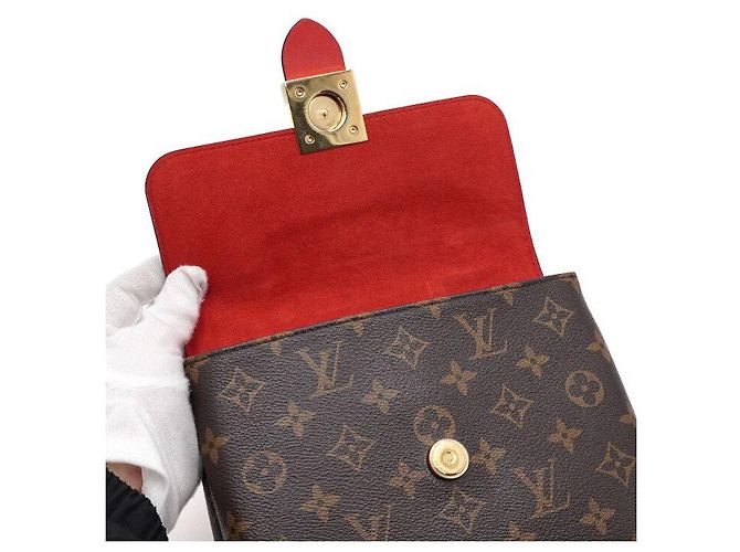 Louis Vuitton Saco Tote e Ombro Monogram Rocky BB - vista 6