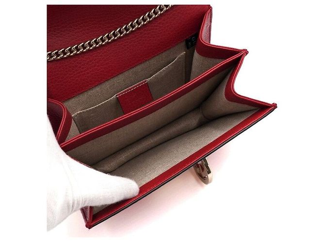 Gucci Borsa a spalla e borsa a tracolla rossa con piccola catena intrecciata - vista 5