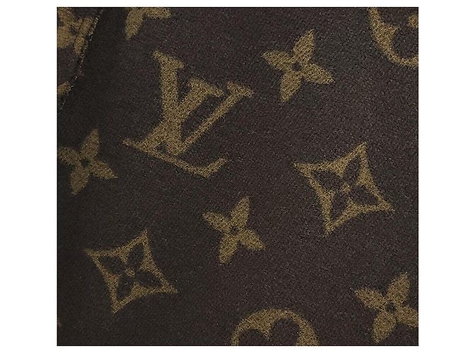 Louis Vuitton Abrigo Monogram con detalles Low Edge Negro - vista 4