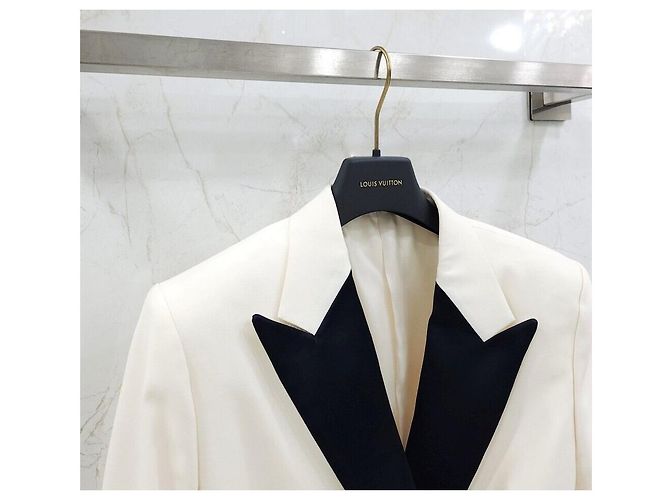 Louis Vuitton Women's Satin Lapel Double Breasted Jacket Multiple colors - view 3