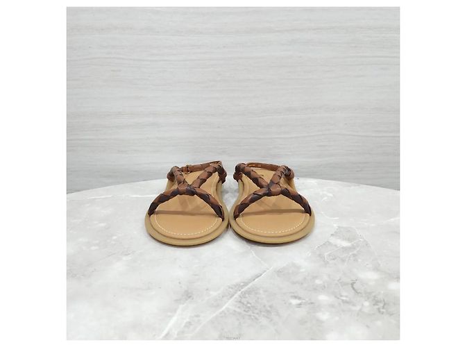 Miu Miu Sandali con cinturino in pelle intrecciata Cognac Marrone - vista 2