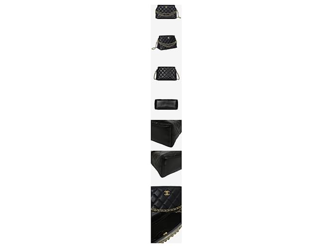 Chanel Mini Borsa a Tracolla Heart Chain Nera Nero - vista 2