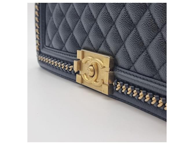 Chanel Borsa a tracolla Caviar Boy Nero - vista 6