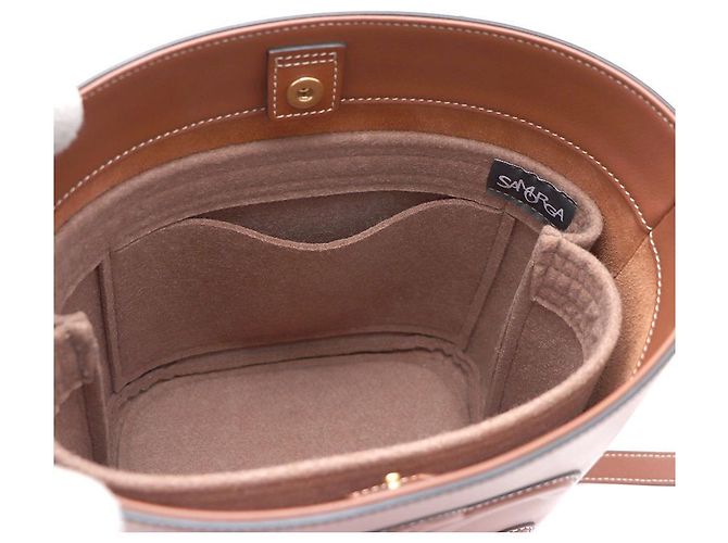 Céline Bolso bucket pequeño y bolso bandolera Triomphe Turt Castaño - vista 8
