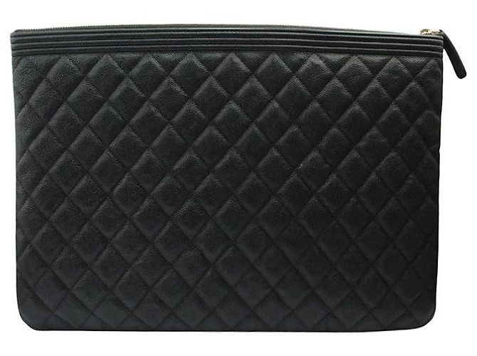 Chanel Clutch Grande Boy Black Soft Caviar Gold-tone Nero - vista 2