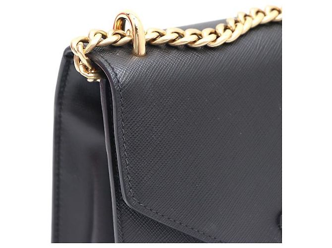 Prada Borsa a spalla e crossbody Saffiano Envelope con catena dorata Nero - vista 12