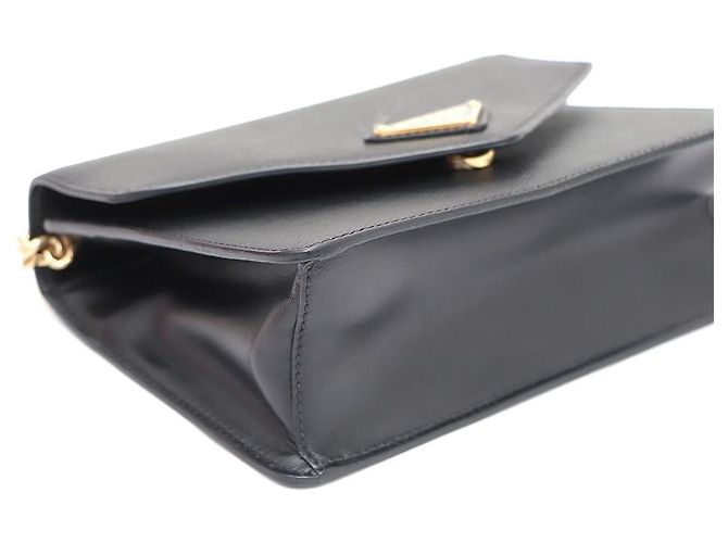 Prada Borsa a spalla e crossbody Saffiano Envelope con catena dorata Nero - vista 5
