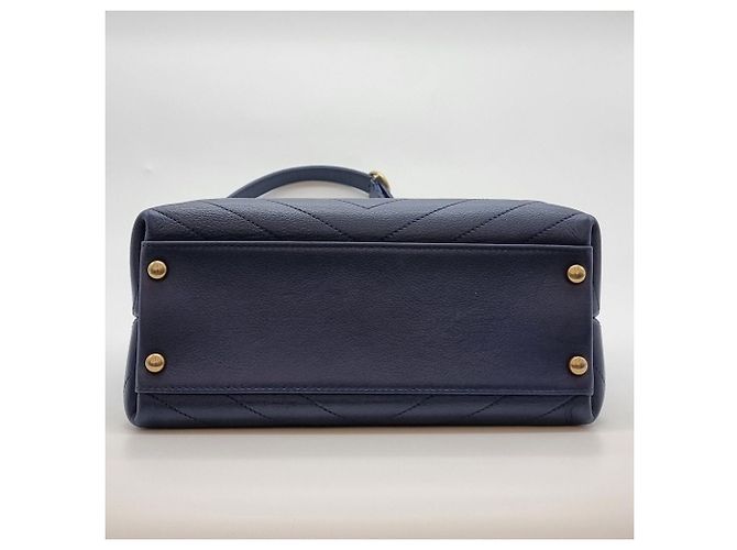 Chanel Chevron Python Schultertasche mit Klappe und Henkel in Navy Blau - Ansicht 12