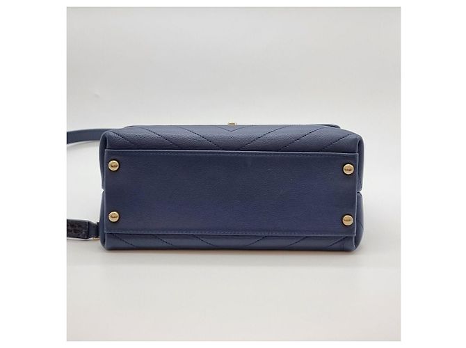 Chanel Chevron Python Schultertasche mit Klappe und Henkel in Navy Blau - Ansicht 9