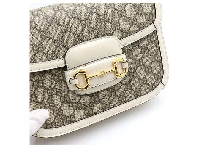 Horsebit 1955 Gucci Borsa a tracolla Horsebit White GG Supreme Canvas - vista 9