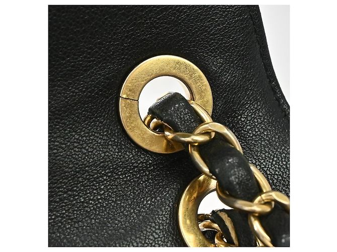 Chanel Collar and Tie Flap Chevron Sheepskin Small Nero - vista 7