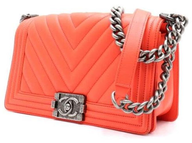 Chanel Borsa a tracolla Boy Chevron Medium Flap con catena argentata Rosso - vista 2