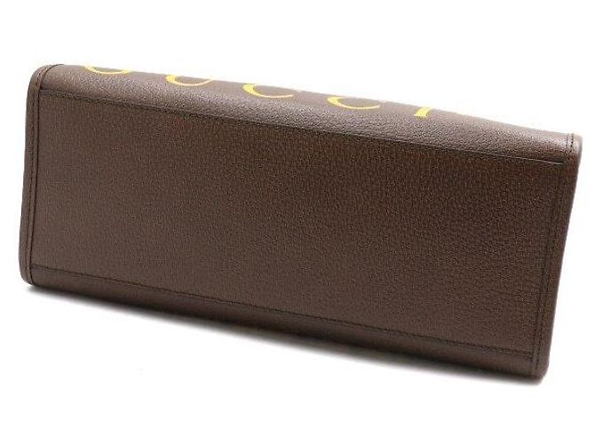 Gucci Picca borsa tote e borsa a tracolla in pelle marrone con logo a lettere - vista 6