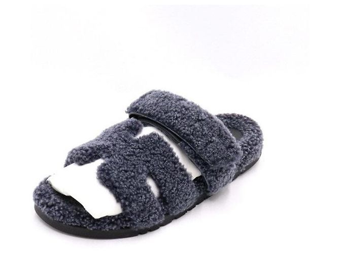 Hermès Sandali pantofole in shearling unisex Marrone - vista 2