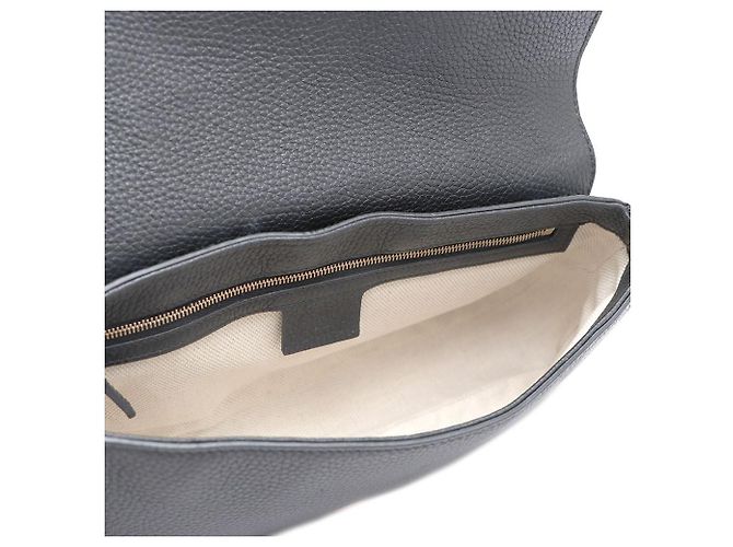 Gucci Bolsa de Ombro e Bolsa Transversal Soho com Corrente Dourada Entrelaçada Preto - vista 8