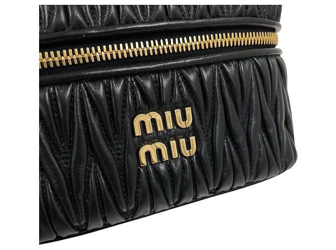 Miu Miu Borsa a spalla Vanity Tote con manico superiore in Nappa Matelassé Nero - vista 4