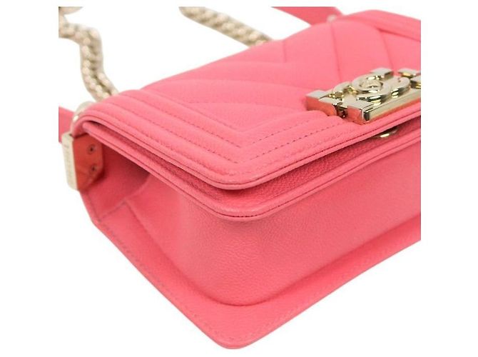 Chanel Mini Boy Bag in caviar chevron rosa con chip - vista 5