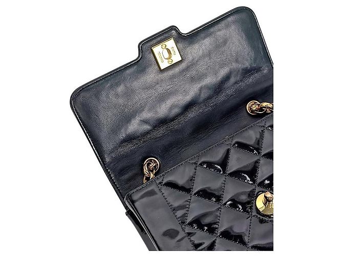 Chanel Borsa a tracolla con catena in vernice nera Nero - vista 6