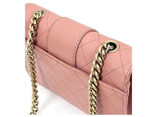 Chanel Borsa a tracolla matelassé rosa con patta e catena - vista 9