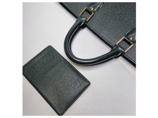 Louis Vuitton Taiga Lozan Green Document Bag Unisex (High-Grade Briefcase, Including Wallet) - view 7
