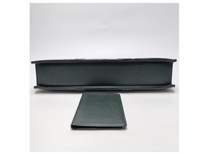 Louis Vuitton Taiga Lozan Green Document Bag Unisex (High-Grade Briefcase, Including Wallet) - view 9