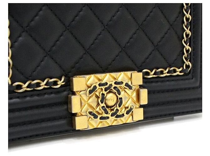 Chanel Borsa a tracolla e crossbody Around Boy Small Flap con catena dorata Nero - vista 9