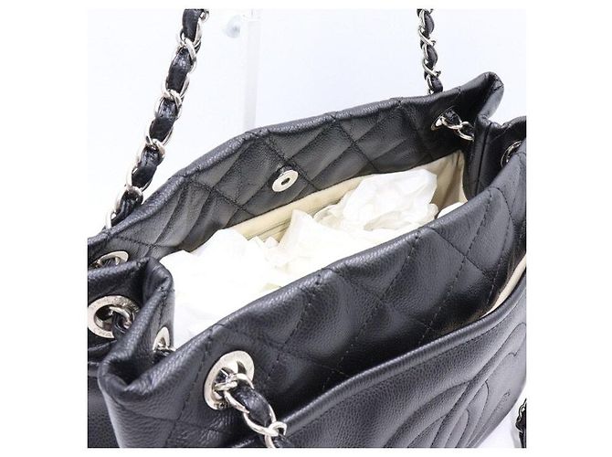 Chanel Borsa a tracolla Timeless CC in pelle caviar morbida nera con catena argentata Nero - vista 5