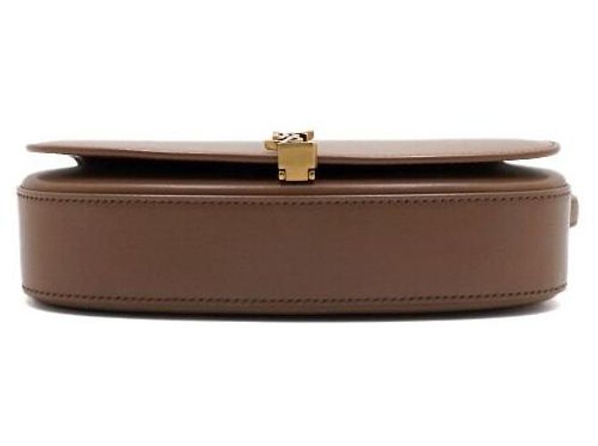 Saint Laurent Borsa a tracolla mezza luna Mini Voltaire in vitello Dark Cocoa - vista 9