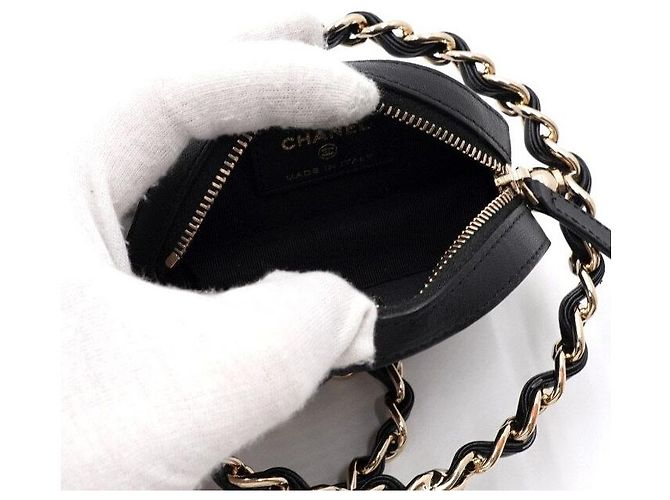 Chanel Borsa pouch in pelle d'agnello nera con tracolla a catena e CC dorati Season Nero - vista 5