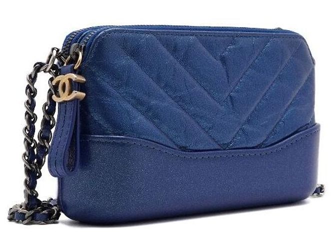Chanel Borsa Gabrielle Mini Blue con catena dorata, a spalla e crossbody - vista 3