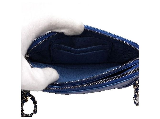 Chanel Borsa Gabrielle Mini Blue con catena dorata, a spalla e crossbody - vista 7
