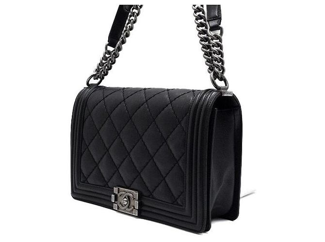 Chanel Borsa a tracolla Boy Large Flap in pelle caviale matelassé nera Nero - vista 2