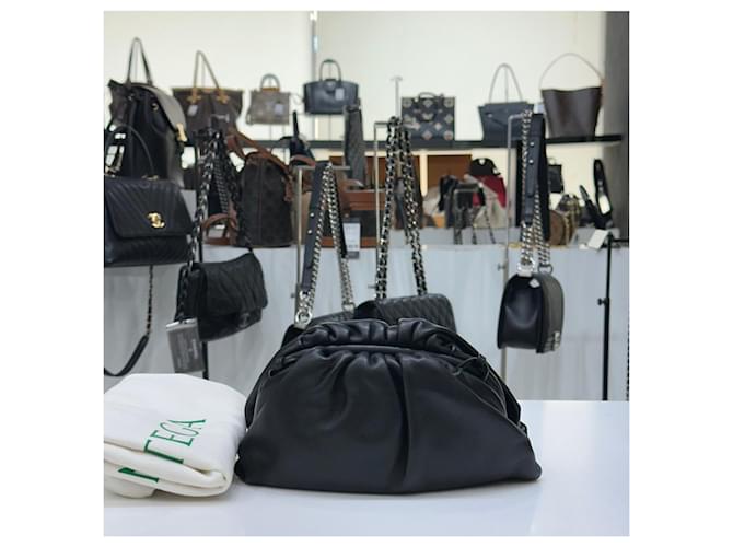 Bottega Veneta Mini Pouch Dumpling Bag Black Nero - vista 3