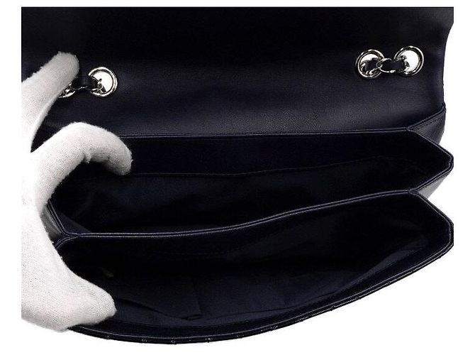 Chanel Borsa a spalla classica a soffietto con patta in vernice blu navy scuro - vista 6