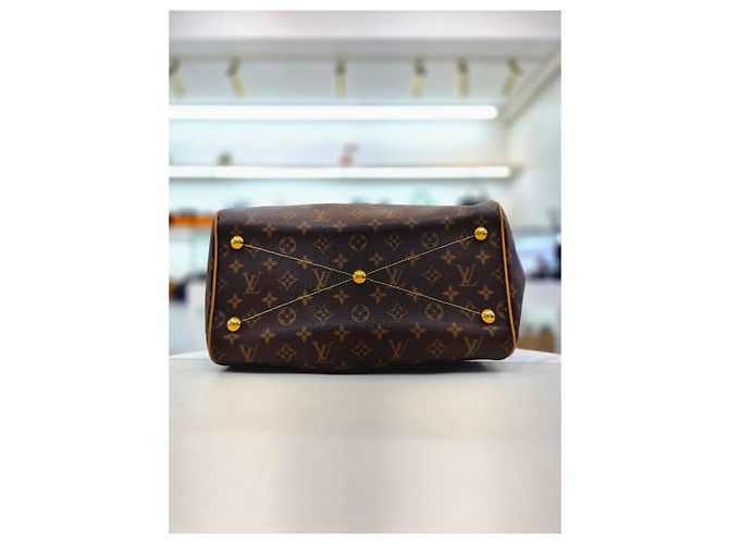 Louis Vuitton Borsa a mano e a tracolla Monogram Tivoli GM Marrone - vista 7