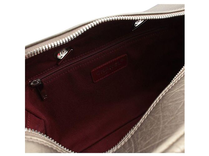 Chanel Borsa a tracolla Cambon Pocket Tote con logo CC metallizzato oro D'oro - vista 5